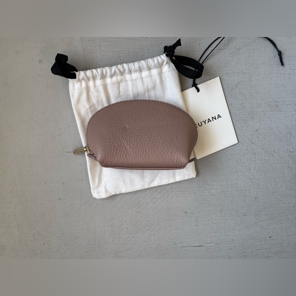 NWT Cuyana Mini Travel Case in Soft Rose Pebbled Leather - Picture 6 of 11